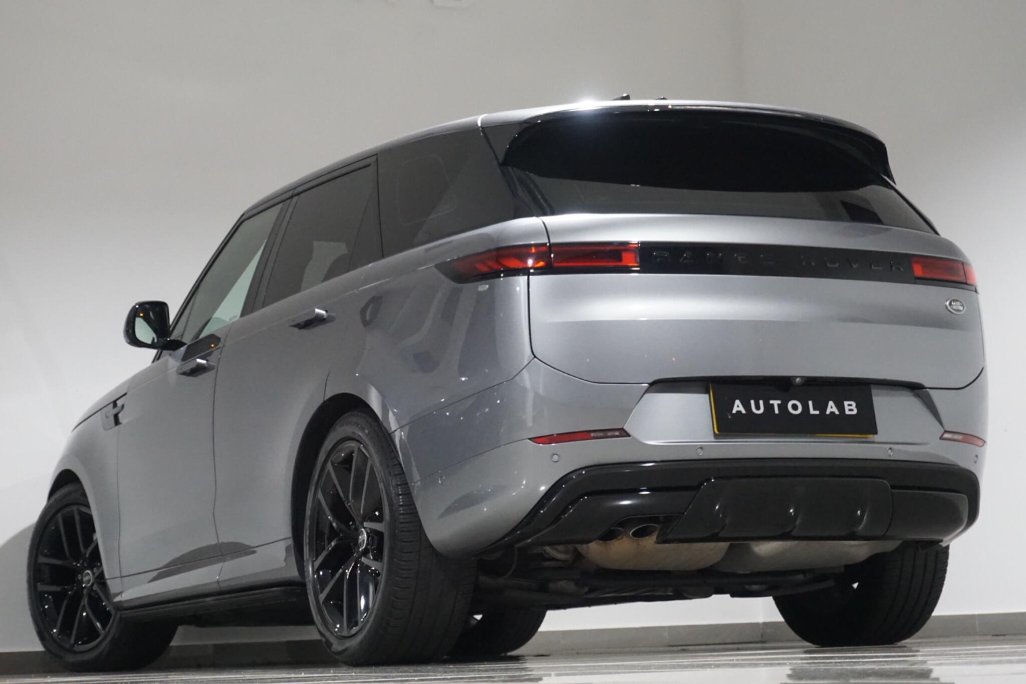 Land Rover Range Rover Sport 3.0 D300 MHEV Dynamic SE SUV 5dr Diesel Auto 4WD Euro 6 (s/s) (300 ps)